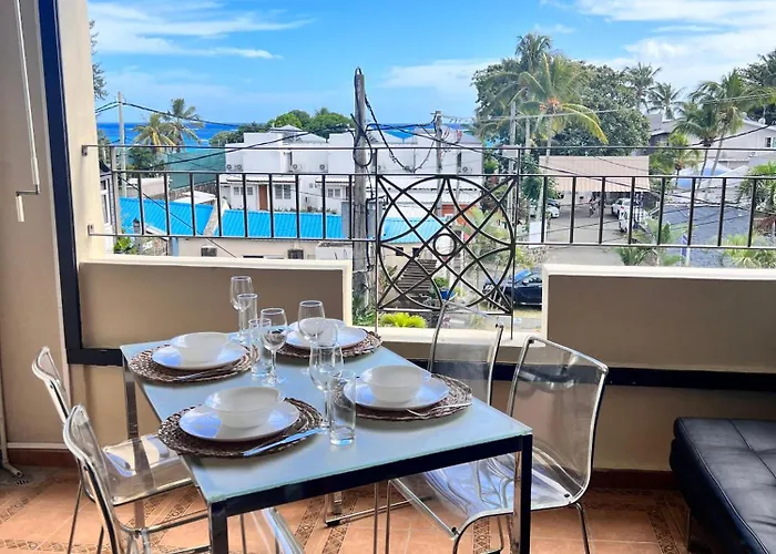 Abrico Seaview Apartment